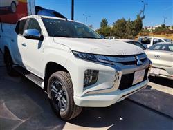 میتسوبیشی L200